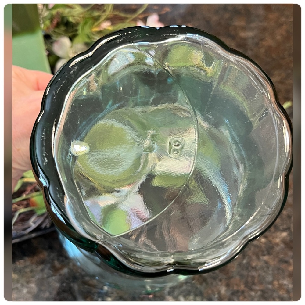 Coca Cola-1990’s Coca Cola Green Glass Pitcher. - Picture 5 of 5